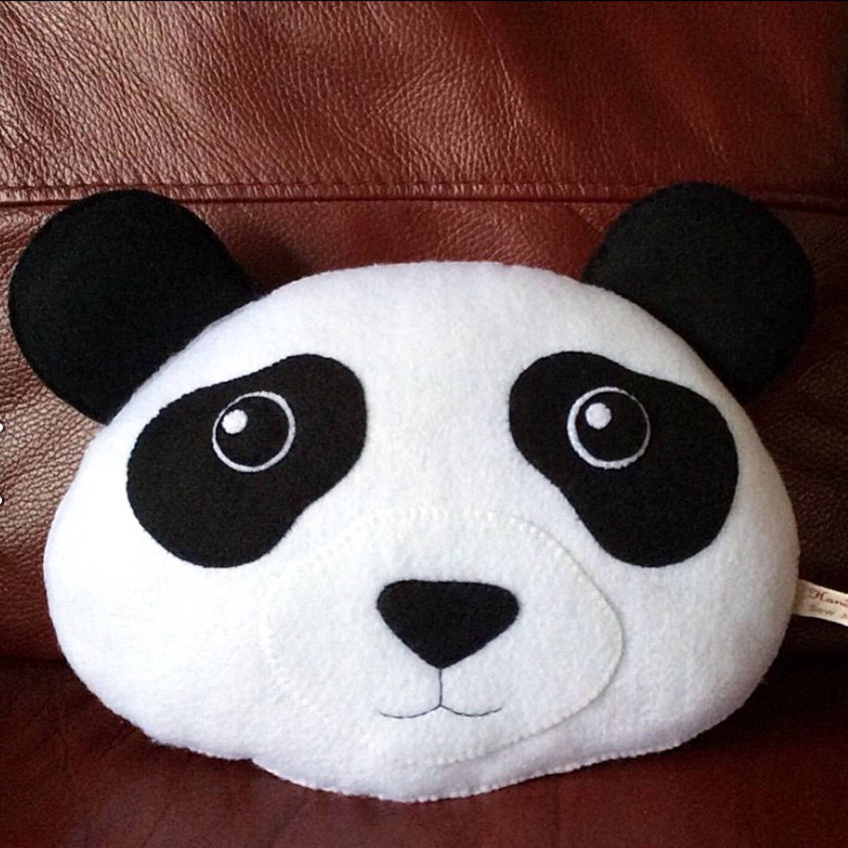 sewjunejones's tweet image. This cute panda pillow will look adorable in a child’s room and is so easy to sew with our easy step-by-step instructions. 🐼 #earlybiz  #pandapillow #pandapattern #sewing #feltpanda #etsy etsy.me/2YghScw