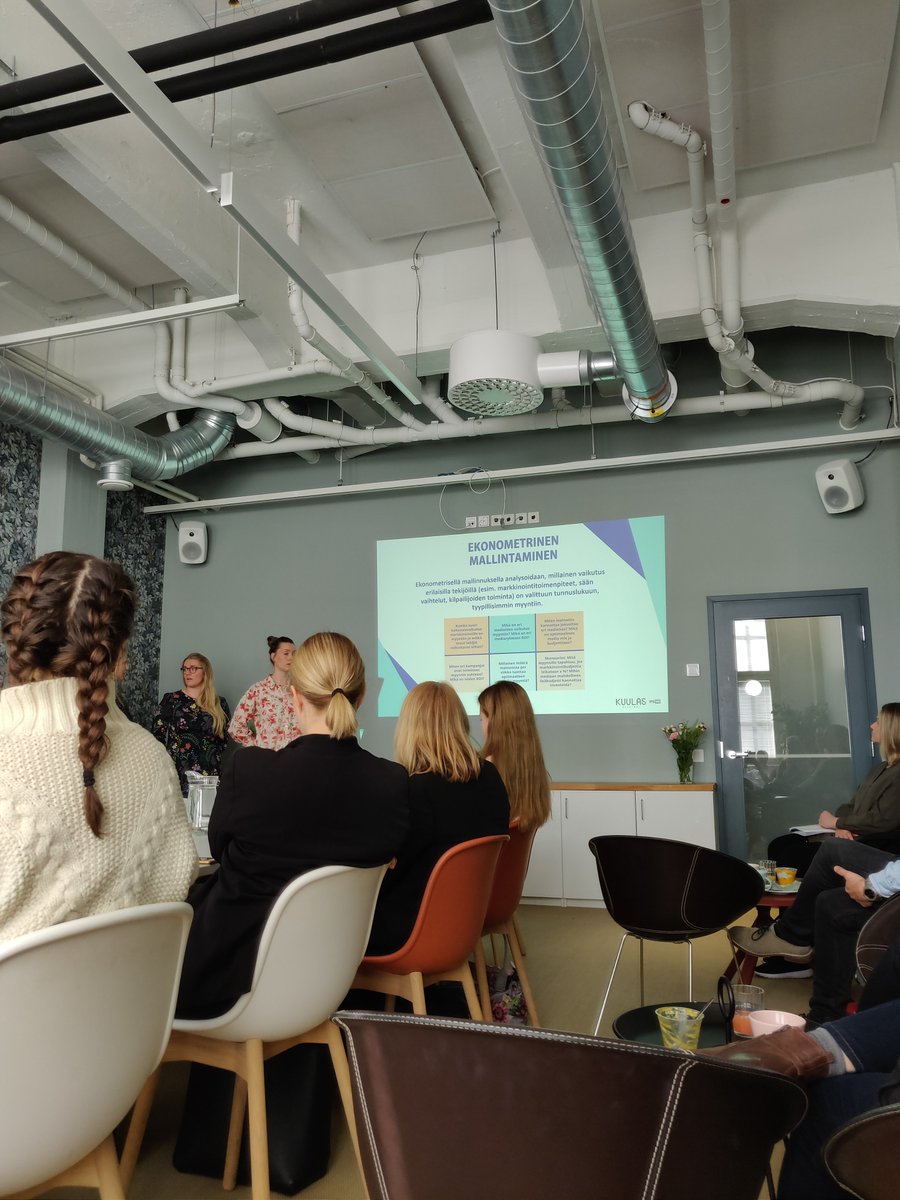 Kuulaalla on useita tuotteita, joilla voidaan vastata tulevaisuuden brändien haasteisiin. Näistä ensimmäisenä esitellään ekonometrinen mallinnus.

#KuulasHelsinki #BrändienTulevaisuus