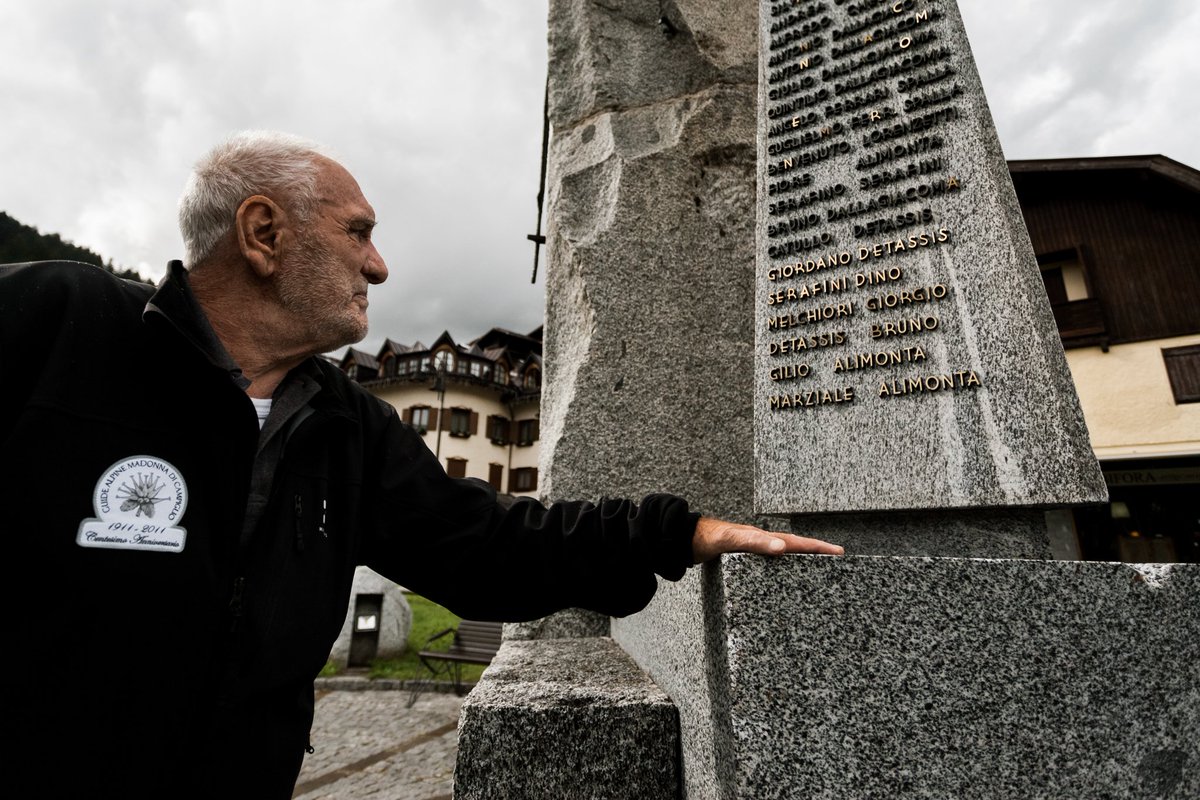 THE BEST OF DOLOMITES STORIES #33
“I miei fratelli capirono cosa volevano dalla vita molto prima di me. I palcoscenici calcati dalla mamma e dal papà loro ce li avevano nel sangue. Io invece ero un irrequieto..."
Per rileggere la storia: bit.ly/2LvTRwA
<a href="/campiglioapt/">Campigliodolomiti</a>