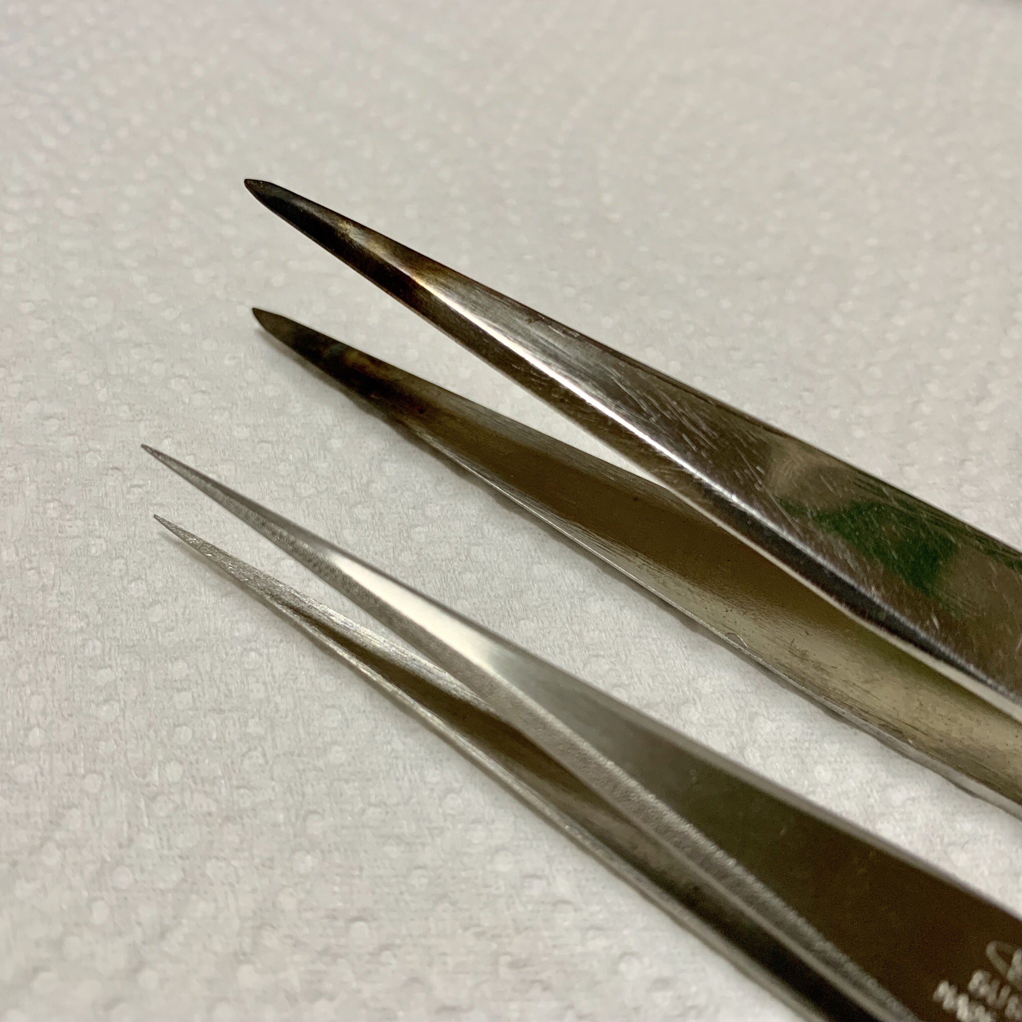 しわさんじゅうに つまみ細工をしている家族が新調したピンセットを興奮気味におすすめされて触ったら感動もので どこのメーカー 私も欲しい と側面みたらまさかの私が愛用中のメーカー製でした やっぱりこのメーカーか と興奮しました Kfi幸和