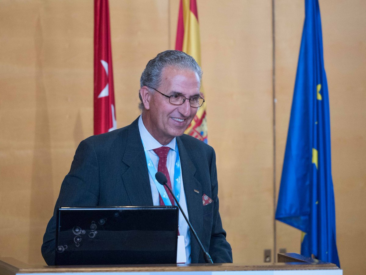 congresomaritim's tweet photo. Ponencia #MaresLimpios 🌊 #CombustiblesAlternativos para la descarbonización del Transporte Marítimo, por D. José Allona Almagro. Senior Principal Surveyor – Business Development Manager en @DNVGL_SPAIN #NavegandoHaciaElFuturo #CongresoMaritimo https://t.co/007QvcPFbw