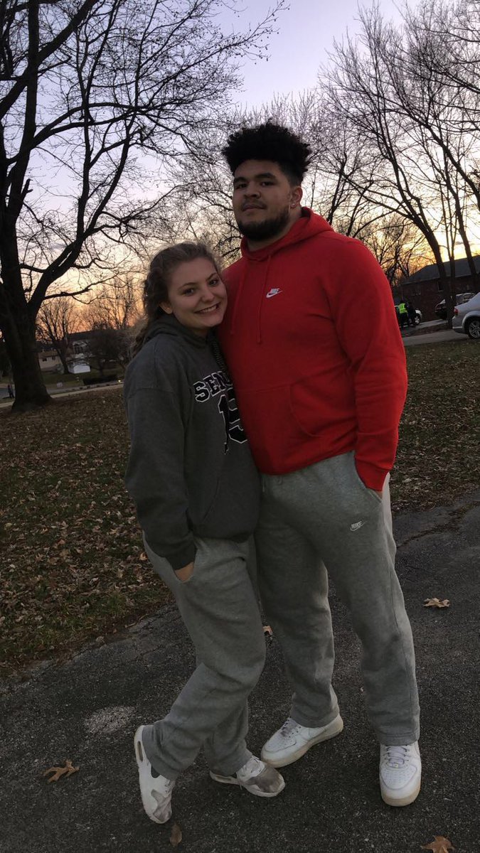 jaylin_vaughn's tweet photo. #fznseniorslideshow19 https://t.co/lIqTCLcuyo