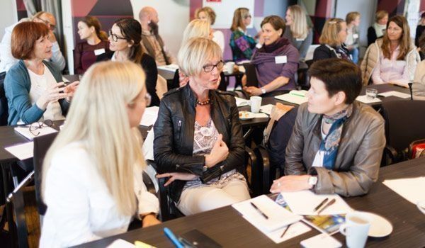 ICFNorge's tweet photo. HVORFOR VÆRE MEDLEM I ICF NORGE?
Fordi du som coach får mange verdifulle medlemsfordeler, som viktige "studiepoeng" – du får delta gratis på medlemsaktivitetene med spennende faglig innhold.
Flere spennende medlemsfordeler - klikk deg inn her: https://t.co/jMlVwMUtSk https://t.co/6UggDnAFS7
