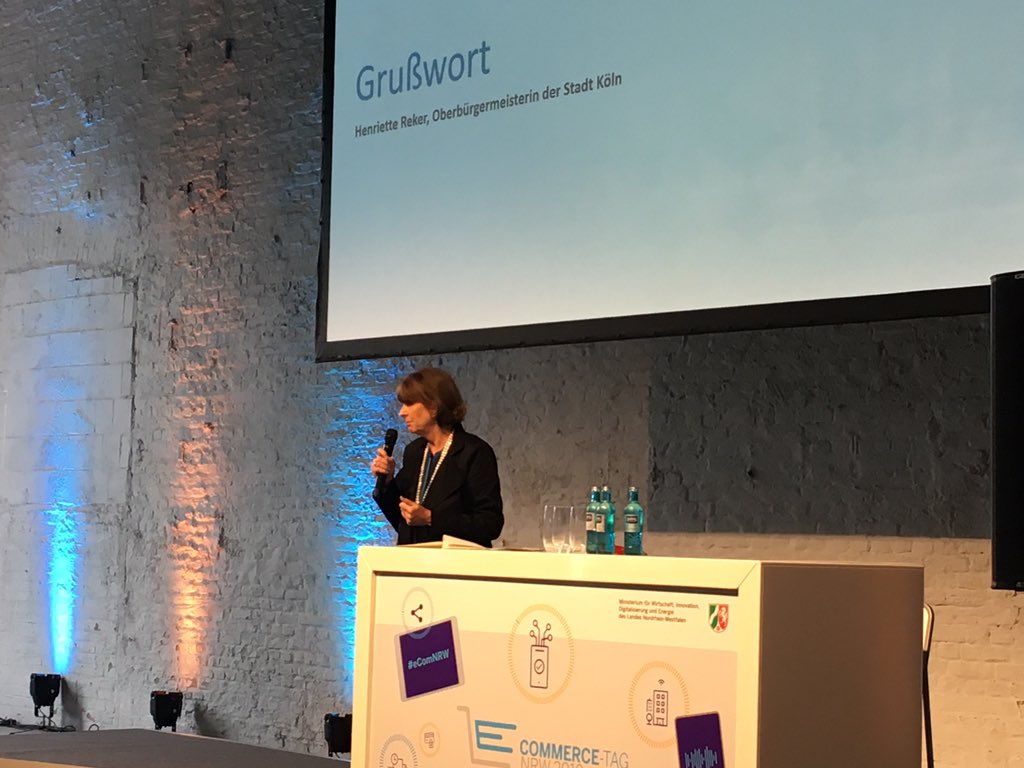 WirtschaftNRW's tweet photo. Auftakt zum eCommerce-Tag #NRW 2019 mit Minister @A_Pinkwart und Oberbürgermeisterin @HenrietteReker. Min. Pinkwart: „Digitalisierung bedeutet immer auch Investitionen. Sie, der Handel, müssen den Wandel aktiv gestalten und die Chancen nutzen.“ #eComNRW https://t.co/0Tt0ofCJhi