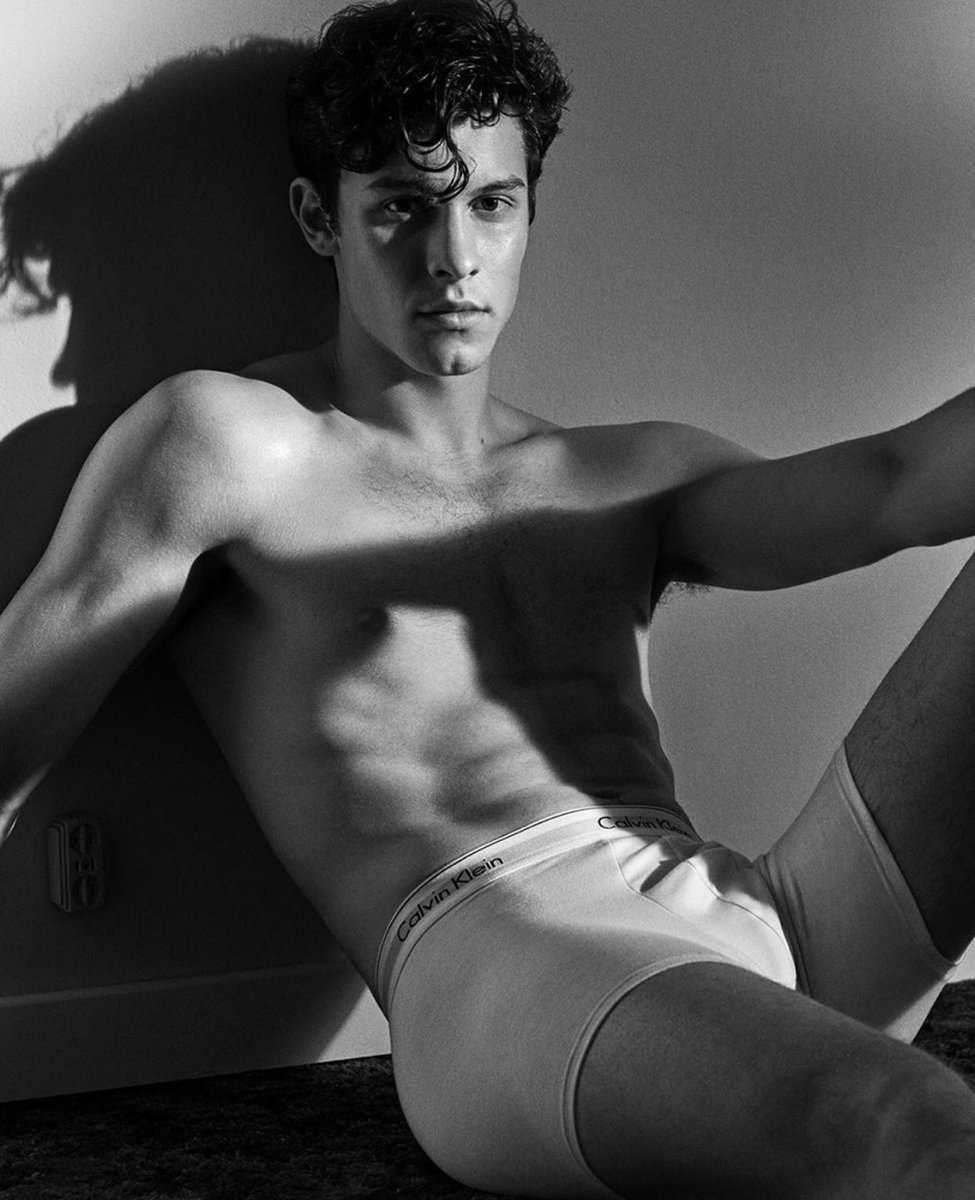 cupcakeMidia's tweet photo. Eu nao tenho mais estruturas p suportar esse tipo d foto

Porem amo
#MYCALVINS https://t.co/bWvmbtZsoY