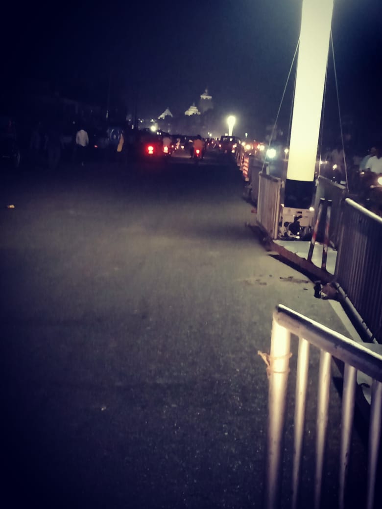 BijayKumarShar7's tweet image. Odisha Fire Service lighting the streets of the holy city of Puri. #CycloneFaniAftermath @CMO_Odisha