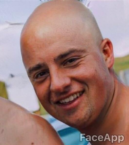 MarcusYoung99's tweet photo. This magic bald man is goodluck 🤫🤫👑🔥😯RETWEET TO PASS EXAMS https://t.co/Re68D9LLtT