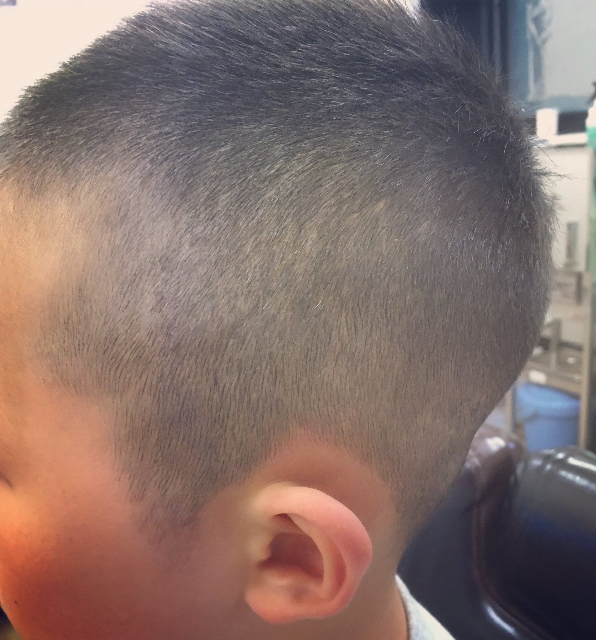 小岩の床屋hairworks Hairworksのメンズスタイル 江戸川区 小岩 篠崎 鹿骨 瑞江 葛飾区 千葉県 市川市 床屋 メンズカット Kidsカット メンズパーマ 顔剃り ヘアカラー 白髪染め 白髪ぼかし ショートスタイル ソフトモヒカン 2ブロック アシメ アップ