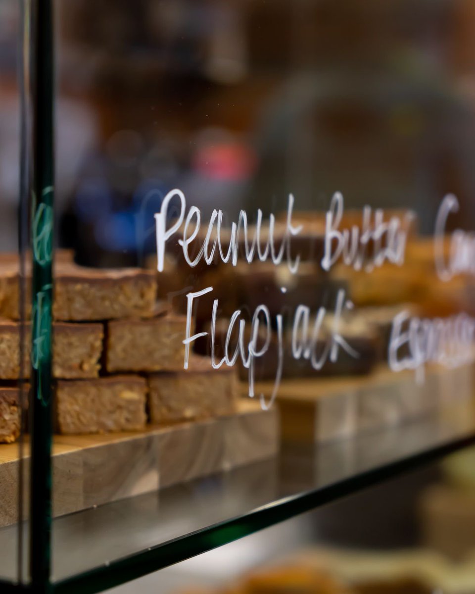 Peanut Butter Falpjack!👌🏽
#KINANDILK #ReuseRevolution #Coffee #LondonCoffeeFestival #InstaCoffee #CafeLife #ThanksToCoffee #TheTrendyBarista #CoffeeAddict #CoffeeGram #CoffeeOfTheDay #BaristaHustle #InstaGood #CoffeeLover #SpecialityCoffee #CoffeeHolic #CoffieCup #CoffeeLove