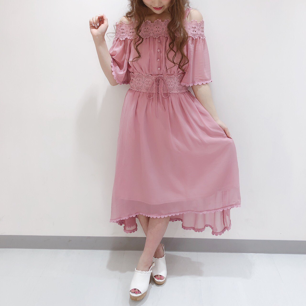 LIZ LISA on Twitter: "*⑅୨୧ 新宿ALTA店 ♡ 大人気item ୨୧⑅* ⚡️即日完売⚡️の大人気ワンピースが 新色