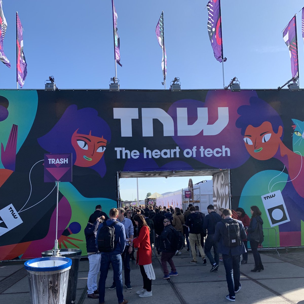 PaddleBE's tweet photo. Vandaag en morgen is https://t.co/SIDVPcnli7 aanwezig op #TNW2019 in Amsterdam! Op een van de belangrijkste technologie en innovatie bijeenkomsten in Europa konden wij niet ontbreken. #paddlebe #paddlecms https://t.co/VH0aiXCTtK
