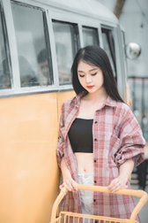 TrangTD_Digital's tweet photo. Phê pha :)) Cuối tuần có bạn mẫu nào rảnh đi chụp ảnh ko nhỉ 👍   🍯   🍷   📍 

#Congái
 ✌   🔖   💥   💋 
Hoan hỷ mời chư vị, con nhang, đệ tử thập phương thăm quan
Siêu thị #Đồ_mỹ_nghệ_Cát_Đằng
https://t.co/FkJuVveGw2 https://t.co/YfPr5OW8gD