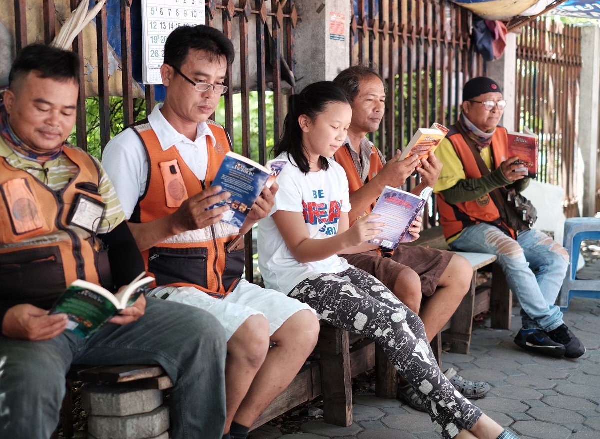 StAndrews_DUS's tweet photo. We have been amazed by the standard of entries received for our reading in strange places competition! It is fantastic to see our reading culture at Dusit grow from strength to strength and see the children engrossed in a book no matter what!
#HowDusitDoesIt  #CognitaWay https://t.co/al9AVrVgU3
