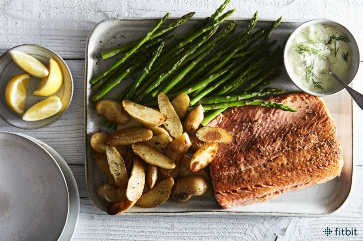 Healthy Recipe: Crispy Salmon with Fingerling Potatoes & Asparagus
bit.ly/303tuBi

#HealthyRecipes #CrispySalmon #FingerlingPotatoes #Asparagus #food #foodblog #health #healthblog #lifestyleblog #lifestyle #guestblog #contantmarketing #writeforus