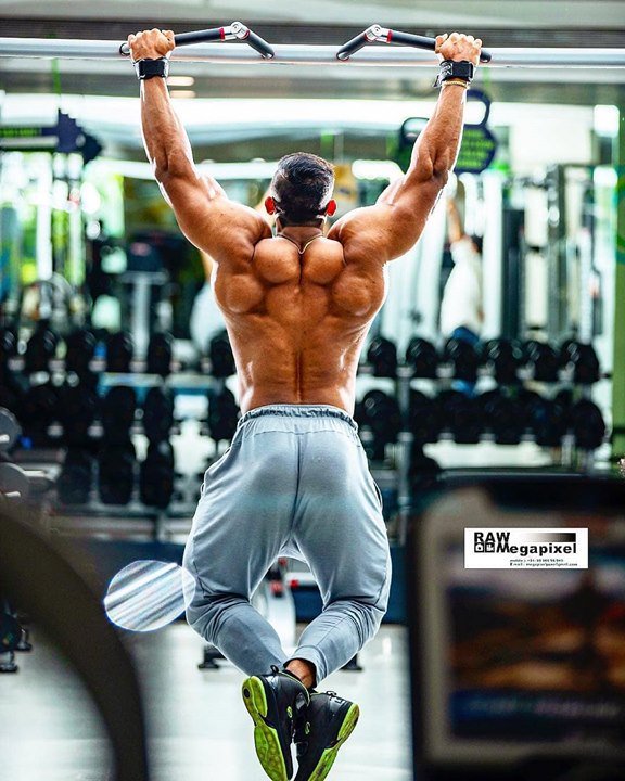 Mahendra Chavan @mahendra_chavan_official 💪

#Repost
MY NECK , MY BACK, MY ARMS, AND MY LATS 😎  #instafit #instafitness #instaworkout #backworkout #backday #fitness #gym #fitfam #bodybuilding #fit #back #team @in2nutrition #teamboss #picsartedit @rahul_raw_megapixel_services