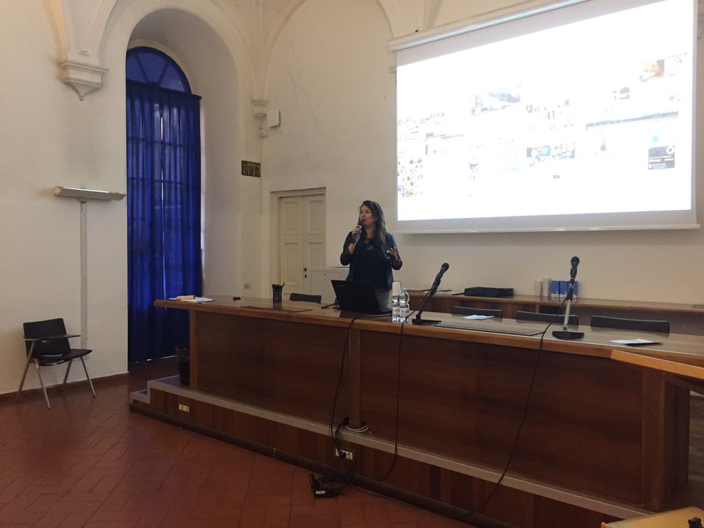 jobmeeting's tweet photo. 🎯 Sono iniziati i workshop al #JobMeetingROMA. Nella della Sala del Grande Chiostro @GiuntiAcademy presenta un focus sul Personal Branding e Identità digitale: come presentarsi al meglio in un mercato del lavoro sempre più esigente e competitivo, a cura di #GalateoLinkedIn https://t.co/3Wgz7PyxSj