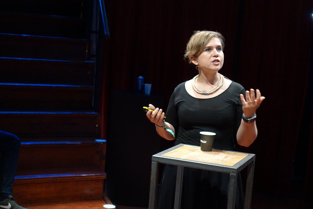 ImpactHubAMS's tweet photo. FUTURE OF #SUSTAINABLEFOOD | @MetabolicHQ's @emgladek introduces #tech solutions for the global #food sector, which accounts for 30% of #GHG emissions &amp; uses 50% of habitable land! Solutions range from precision #agri to #verticalfarming &amp; fabrics made from #foodwaste!

#TNW2019 https://t.co/3CgHcGpAN1