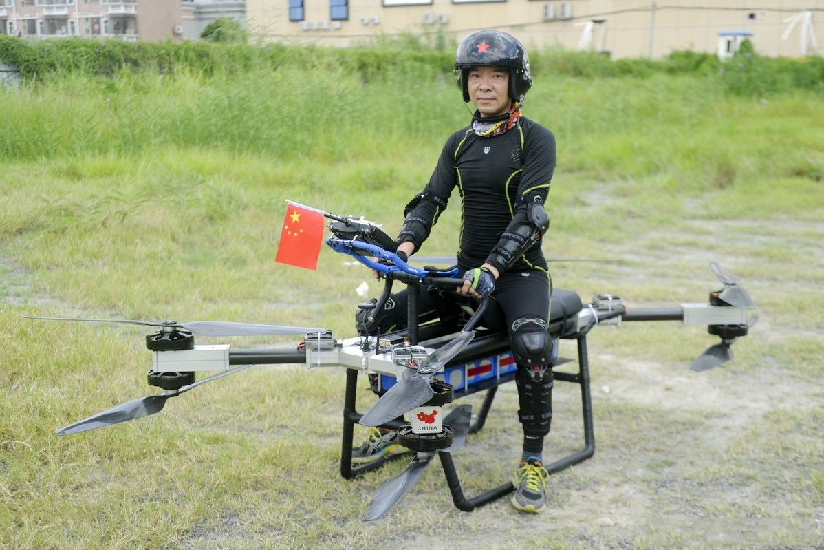 It's never too crazy to dream or too late to make the dream come true. Meet Zhao, the man who has tested 1,559 times to make his manned drone works successfully. He hopes to fly across the Yellow River on the aircraft one day. #DreamChaser bit.ly/2Vpzd5O