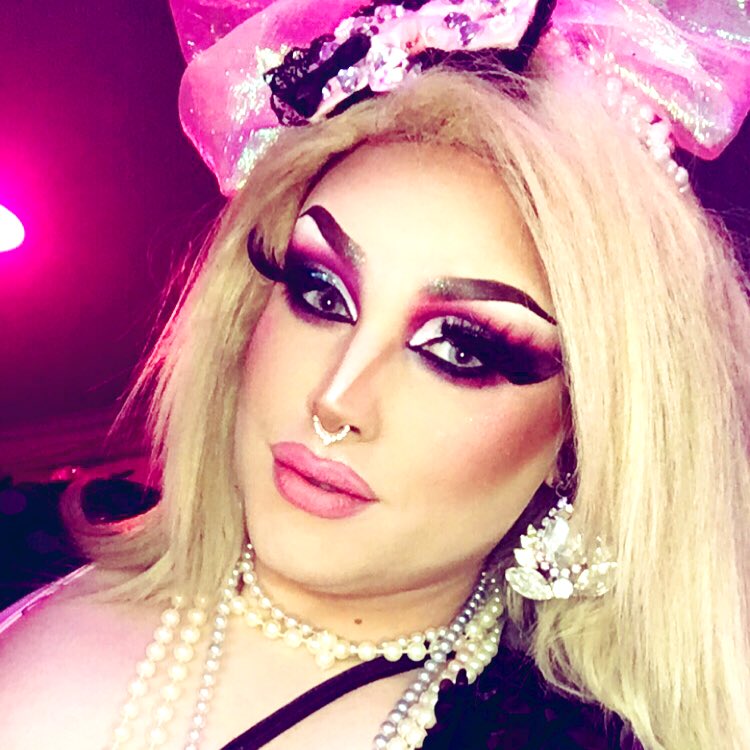 bruhitsapple's tweet photo. I’m a blonde, bimbo girl in a fantasy world 💕

This mix is dumb and it involves an #SNL skit that I always quote but no one understands...

Enjoy and share 💕

#drag #localdrag #comedydrag #dragqueen #hashtag 

https://t.co/J4IqVNEISq https://t.co/UTYHZT60SI