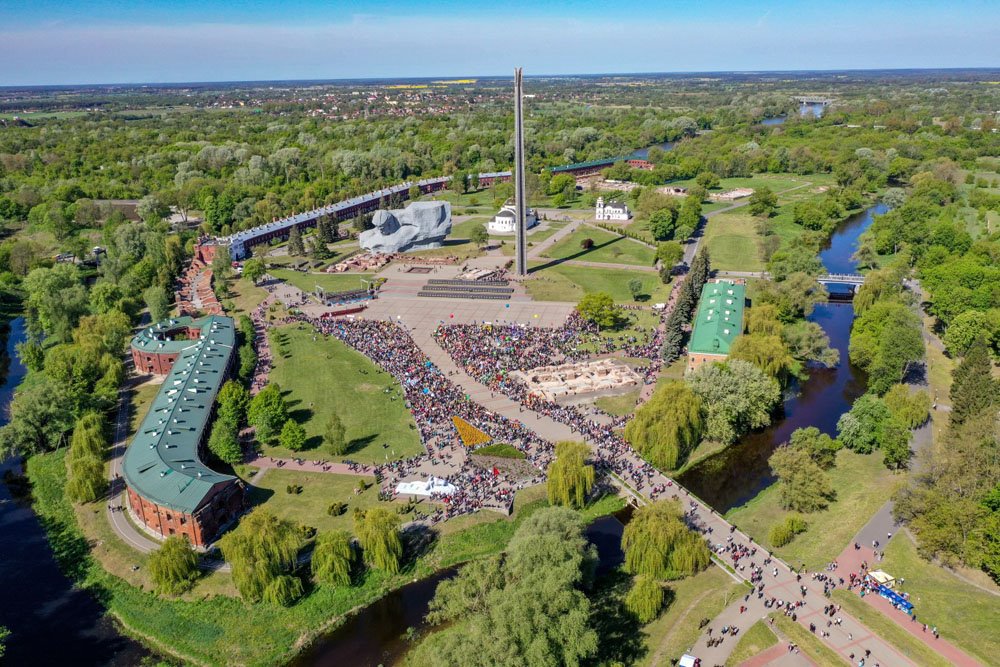 брест центральная площадь. советская улица беларусь. брест улица советская. брест советская. брест город в белоруссии.