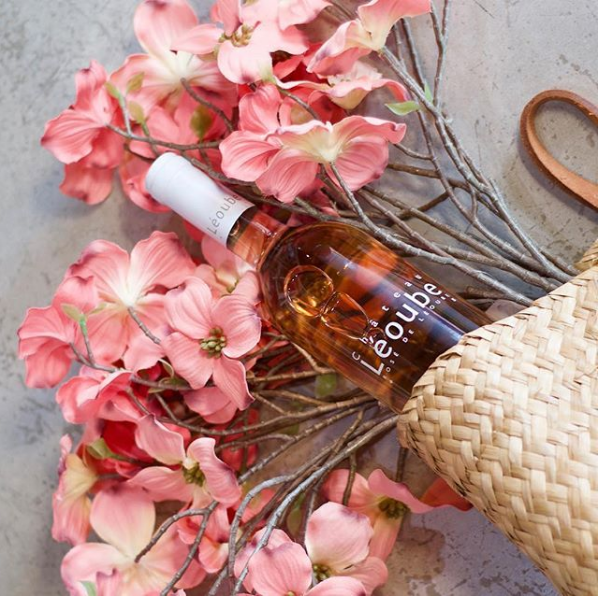 Raise a glass of something pink as the Chelsea Flower Show begins today! #vinsdeprovence #rosé @rhs_chelseaflowershow Photo: <a href="/chateauleoube/">Chateau Leoube</a>