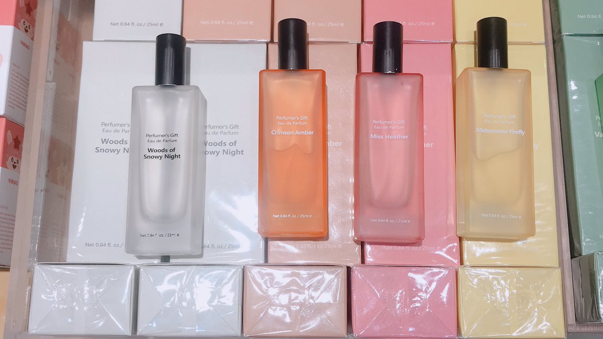 khunkhaiptk's tweet photo. คุณขาาาา ตัวตายตัวแทน Lancome  Miracle ต้องน้ำหอมรุ่นใหม่ของมินิโซ สีชมพูเลยจ้า กลิ่นหอมอ่อนๆลูกคุณหนู มาก คือดมแล้ว ใช่เลยอ่ะ พกจ.ก็เรียบหรู ราคา 139฿ เท่านั้น #ไว้รีวิวห้ามขายของโว้ยย #miniso https://t.co/AajNQAiPWS