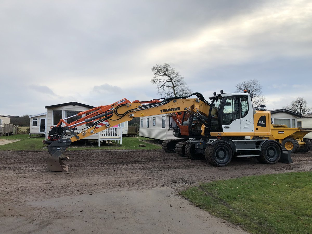 Throw back to when I had this demo on site earlier in the year 😊 #liebherr <a href="/Liebherr_GB/">Liebherr GB</a>