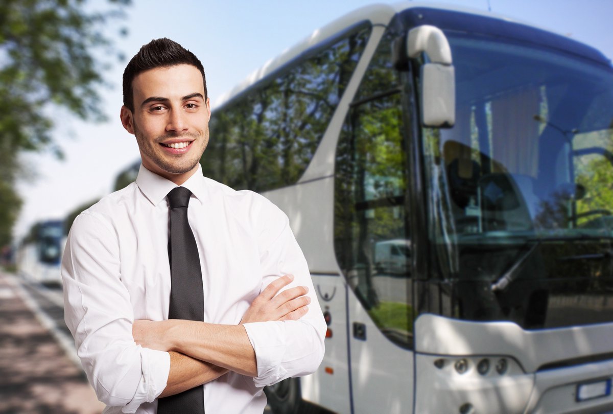 AFTRAL's tweet photo. Et si vous vous mettiez à votre compte ? 🤔 Volez de vos propres ailes en obtenant votre Attestation de capacité Transport de personnes 👉  https://t.co/hGh7kjoGw0 https://t.co/TEfA27X4qO
