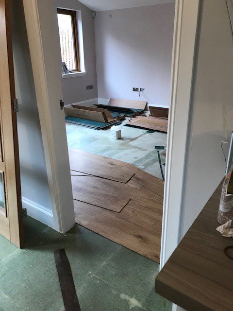 GlasgowDFS's tweet photo. Recent floor laid in Scotstoun - @KarndeanFloors Looselay Providence.
#karndean #looselay #LVT #quickinstallation #hillington 😃😃
https://t.co/8rNEnmhayc https://t.co/siEP2yB2m8