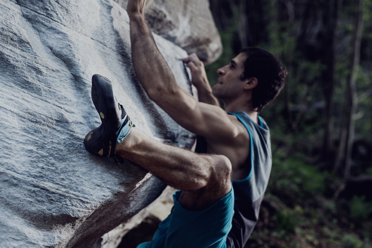 vibram climbing shoes