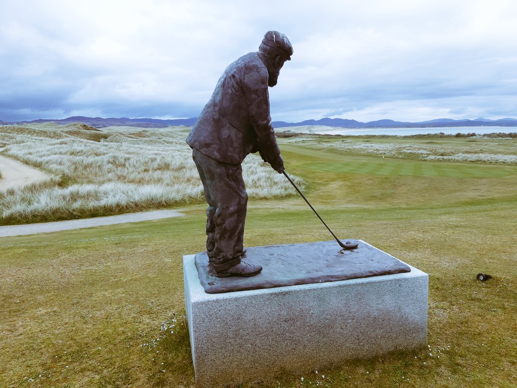 Thepennyrollson's tweet photo. Today walking to #PortSalon from #Downings via #FanedHead along the #Coast of #Donegal Lovely to meet @Iggysafety at @Rosapenna1893 Golf Club yesterday and meet the designer #TomMorris . Lovely evening thanks for spending time with me on my journey around #Ireland and #Britain https://t.co/2oJfOY0AGz