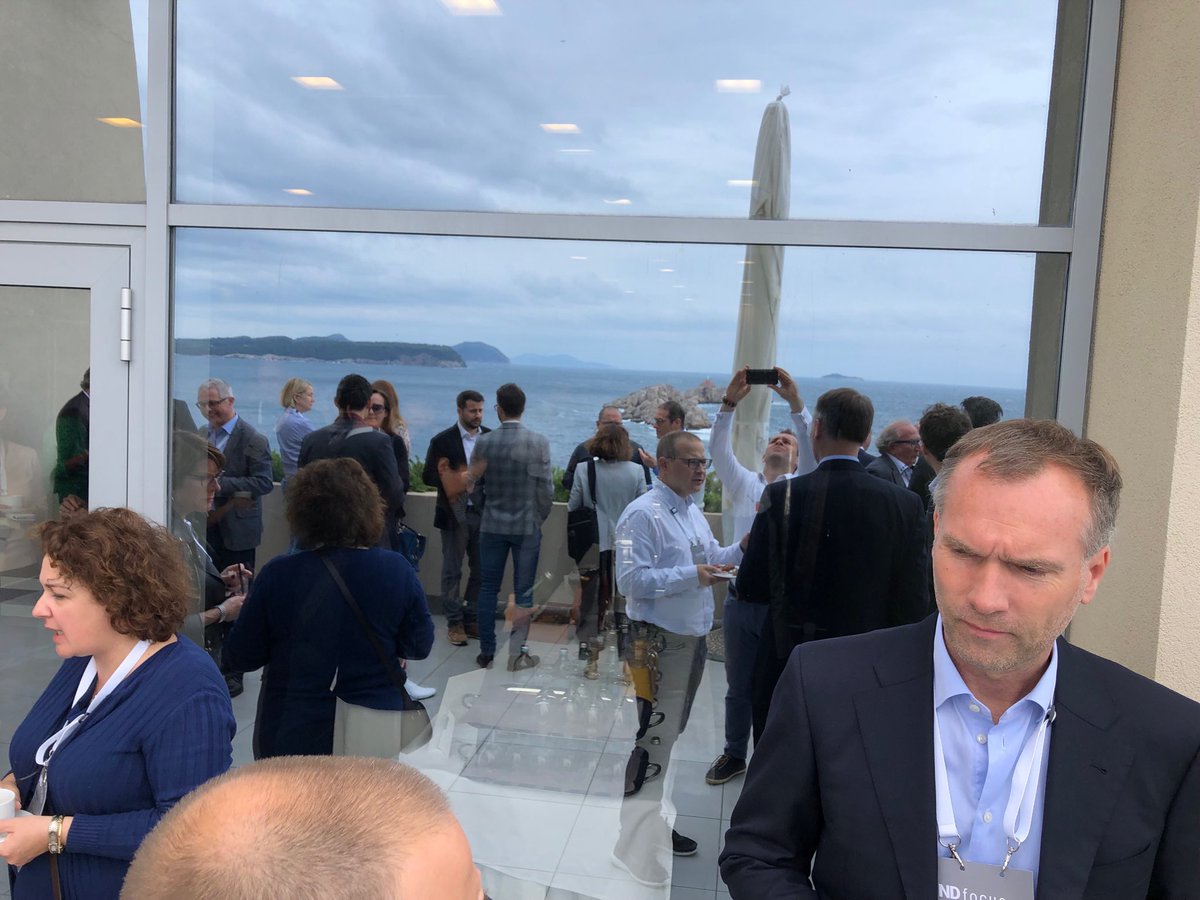 #eliandfocus lovely networking <a href="/lovelyplace/">Josie Carrola</a>!