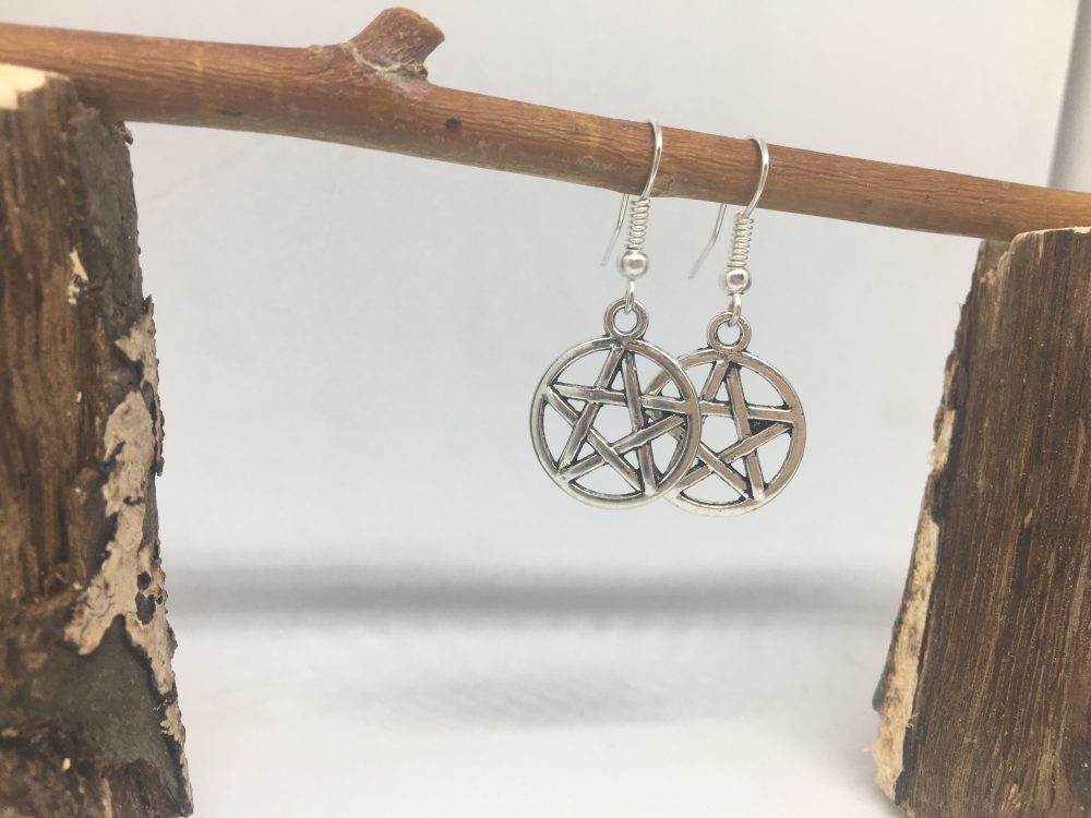 UkValhalla's tweet image. Beautiful Tibetan Silver Pentagram Earrings Small valhallauk.co.uk/product/tibeta… #norse #viking #vikings #pagan #norsemythology #odin #heathen #nordic #thor #runes #paganism #valhalla #warrior #vikingstyle #beard #ragnar #norway #mythology #celtic #norseman