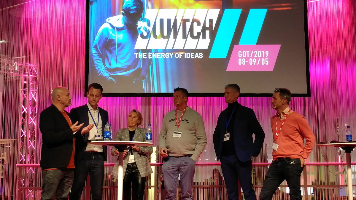 stefanlindg's tweet photo. #Digitalisering på #Switch med @magnusmelander, @oresundskraft #ekkono, @wsi mfl
#switcharena https://t.co/qKMq39Nibo