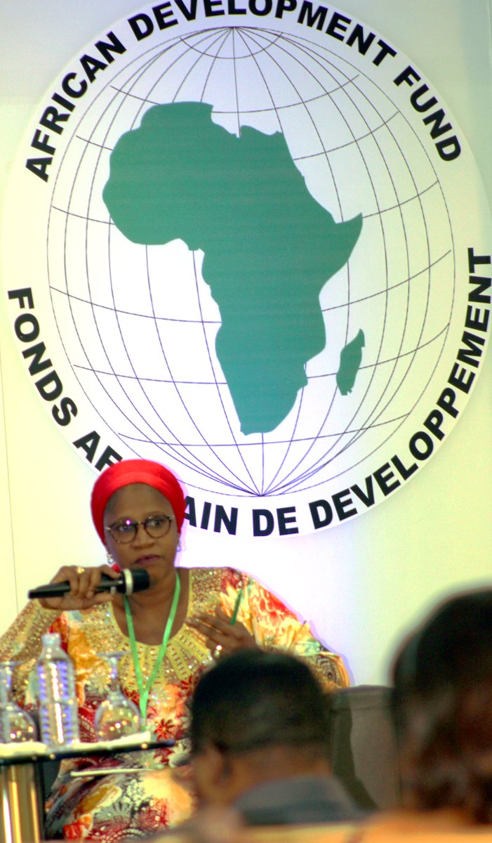 cyriacgbogou's tweet photo. "Il faut que @AfDB_Group fasse confiance aux entrepreneurs sociaux et à la société civile" @bintahouma #CSOForum19 https://t.co/tGSgkA9jV7