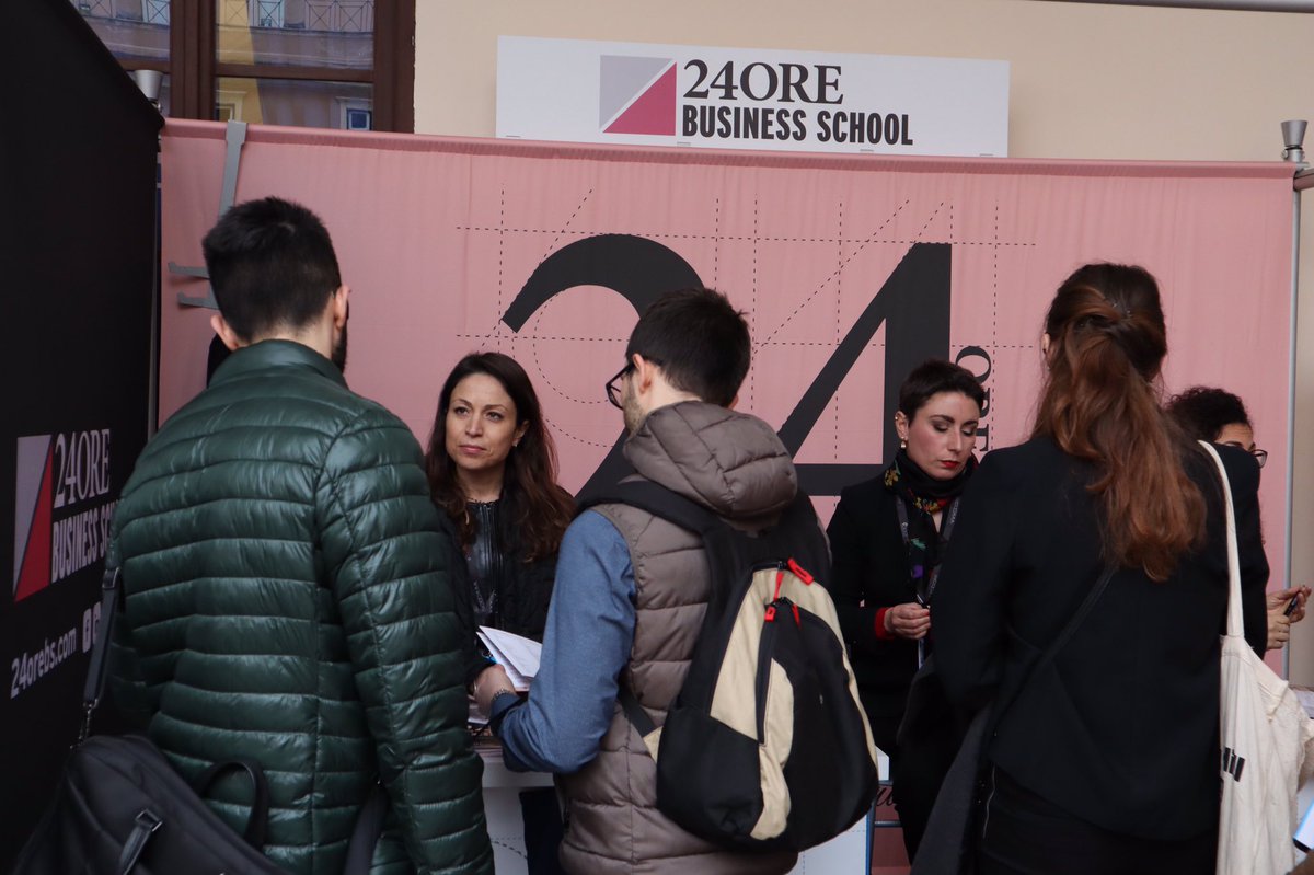 jobmeeting's tweet photo. 💼Percorsi di training personalizzato, borse di studio, formazione manageriale. Le business school protagoniste del #JobMeetingROMA https://t.co/O2FprA7NZj