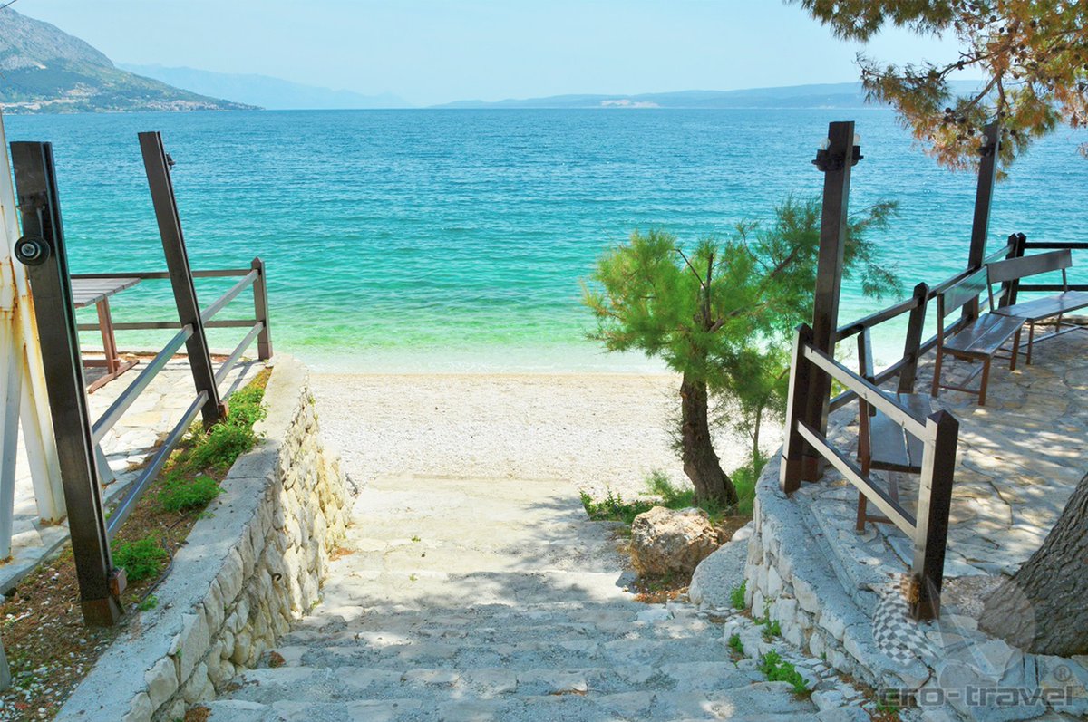 CroTravelEurope's tweet photo. Everyone deserves a good vacation! 🏖️🤩😍
Do not wait, plan your holidays today with #CroTravelEurope! Write us a message, we will answer all your questions #Travel #Holidays #CroTravel #trip #apartments #ciovo #trogir #Croatia https://t.co/BTeOTnf4Me