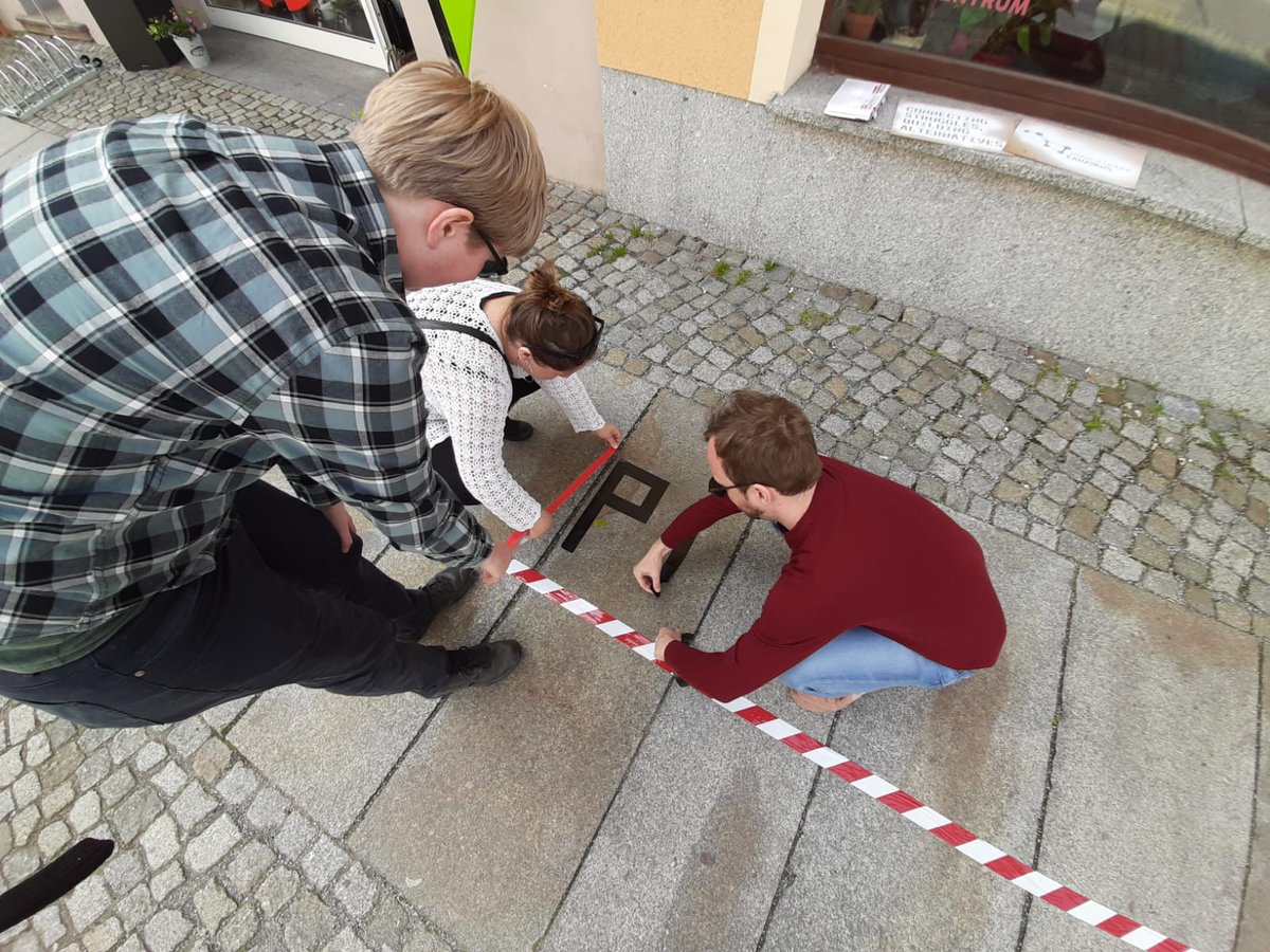 euroalter's tweet photo. Yesterday dozens of activists across European cities were drawing their #redlines against fascism, racism and sexism. This is our #EuropeDay.
EuropeanMay 
#transeuropacaravans
#nvrgn https://t.co/SAyUeAse5v