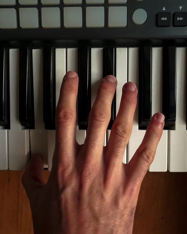 KipodMusik's tweet photo. 🎹Happy independence day! ⠀
⠀
_________________________________⠀
#israel #ig_israel #insta_israel #freedom #independenceday #flag #fireworks #piano #music #improvisation #instagroove #ableton #beats https://t.co/iBS2TG6X51 https://t.co/obV9nMDEnL