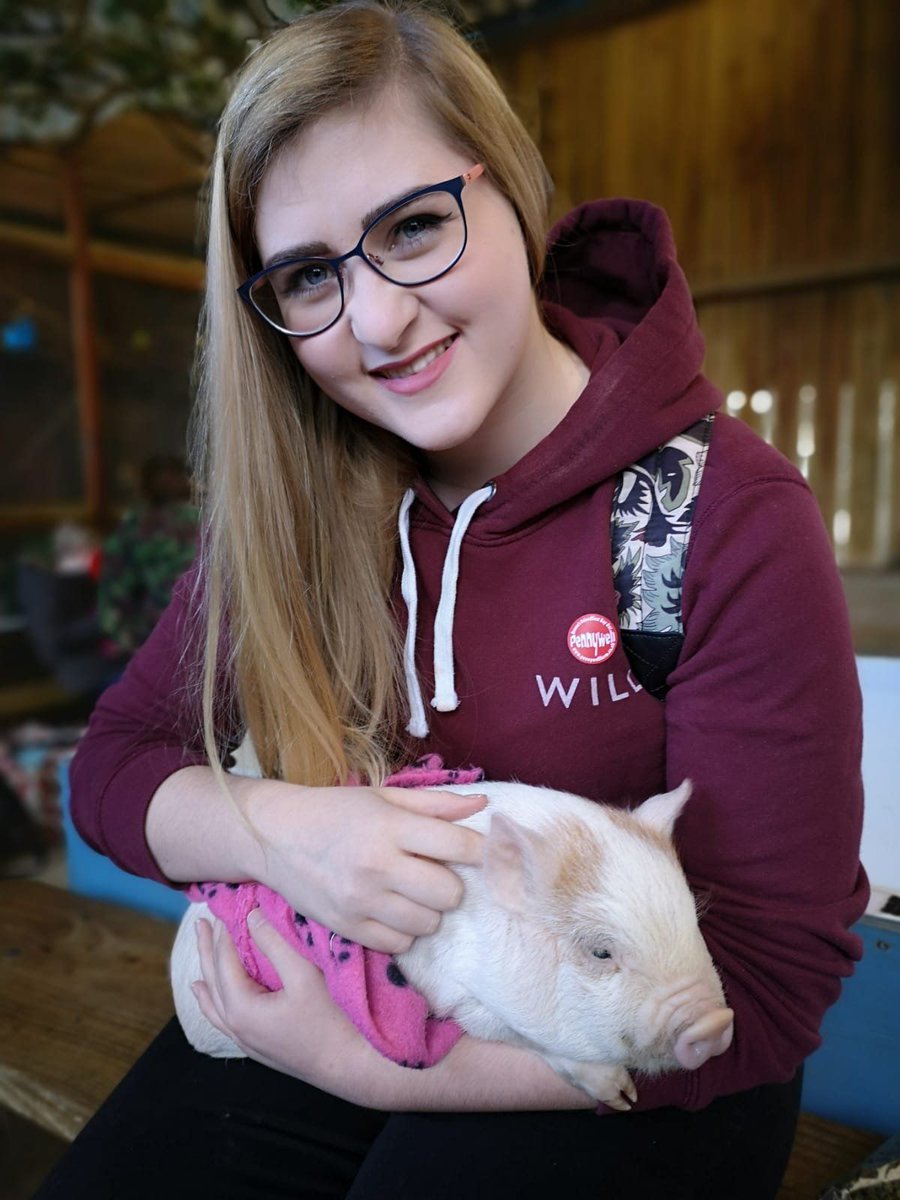 Holly Da Silva 🌼 tweet media