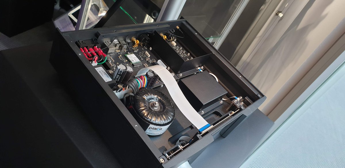 New products from <a href="/AURALiCLtd/">AURALiC</a>  and <a href="/spendoraudio/">Spendor Audio</a> sounding and looking great. #streaming #DAC #munichhighend