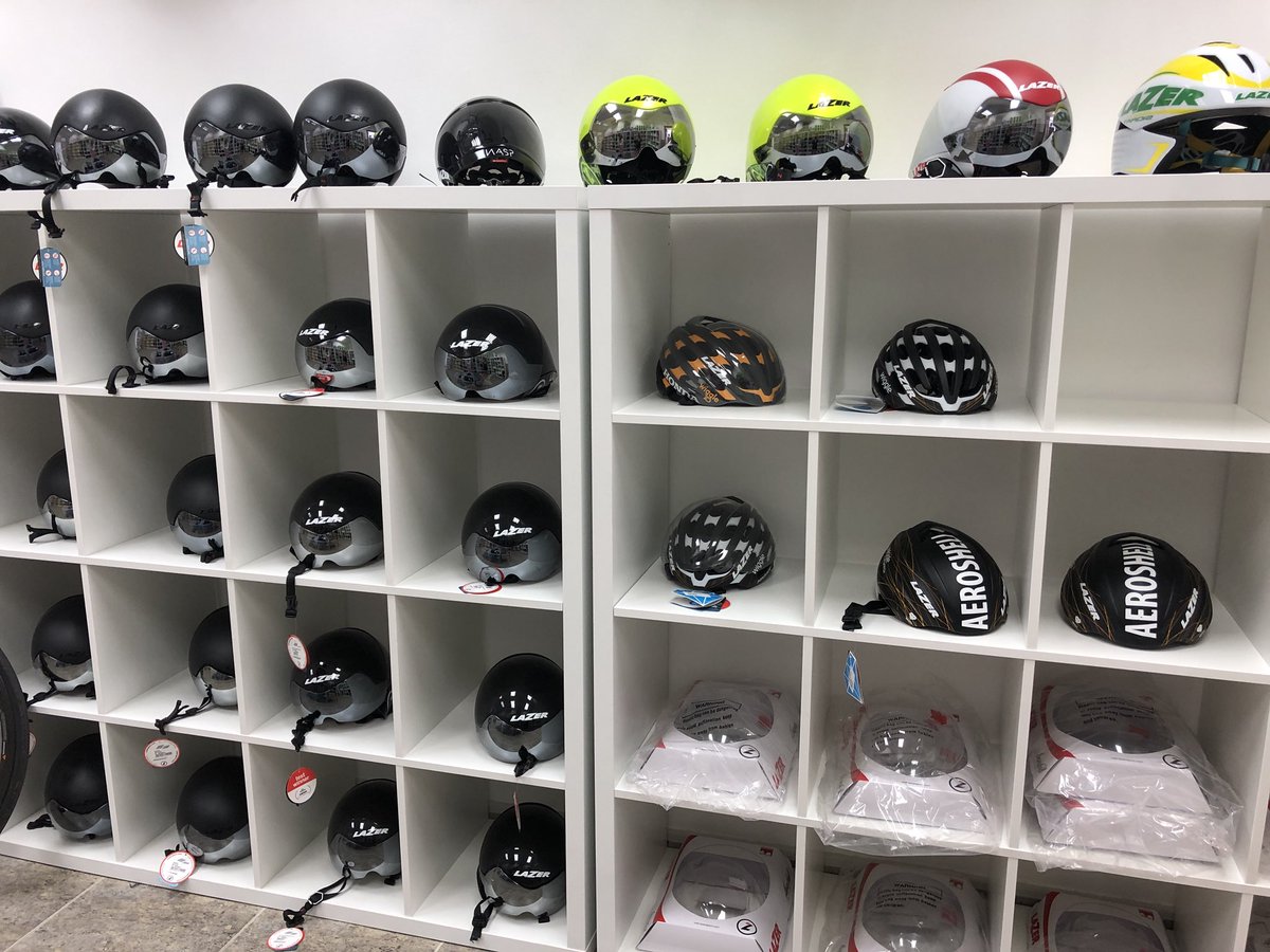 TheProsHub's tweet photo. Get Aero! @TheProsHub are having a massive Triathlon/TT sale this Friday - Monday! All Tri/TT bikes must go! Aero helmets from 20 euro! Tri suits from 15 euro! Super sale on all nutrition! Aero gloves 5 euro! Please retweet &amp; let your friends in Mallorca know! Thanks! 😉 https://t.co/wvT8P7vQ7h