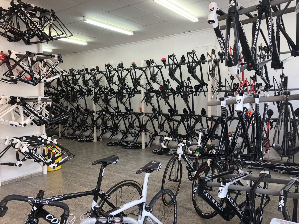 Get Aero! <a href="/TheProsHub/">The Pro's Hub</a> are having a massive Triathlon/TT sale this Friday - Monday! All Tri/TT bikes must go! Aero helmets from 20 euro! Tri suits from 15 euro! Super sale on all nutrition! Aero gloves 5 euro! Please retweet &amp; let your friends in Mallorca know! Thanks! 😉