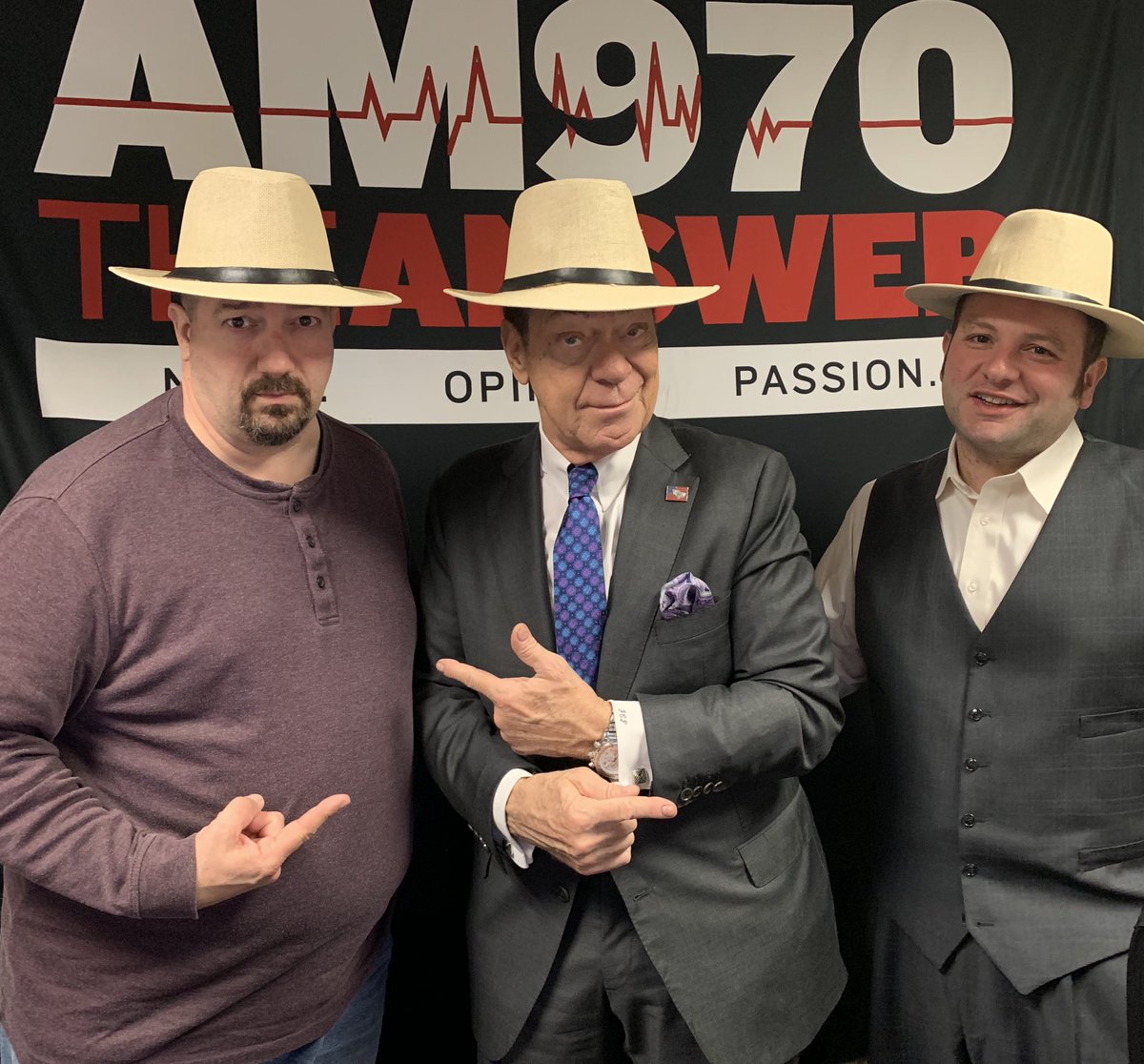 JrzyJoePiscopo's tweet photo. #HatsOff (and on) to  #VinnieR for the #PanamaHats ! #NoMohawk ! https://t.co/r8BSinWuKf