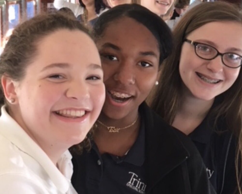 nola4women's tweet photo. Thank you for making a difference to women and girls by supporting #nola4women so generously on #givenoladay2019 https://t.co/gcQ4Cx2yBZ