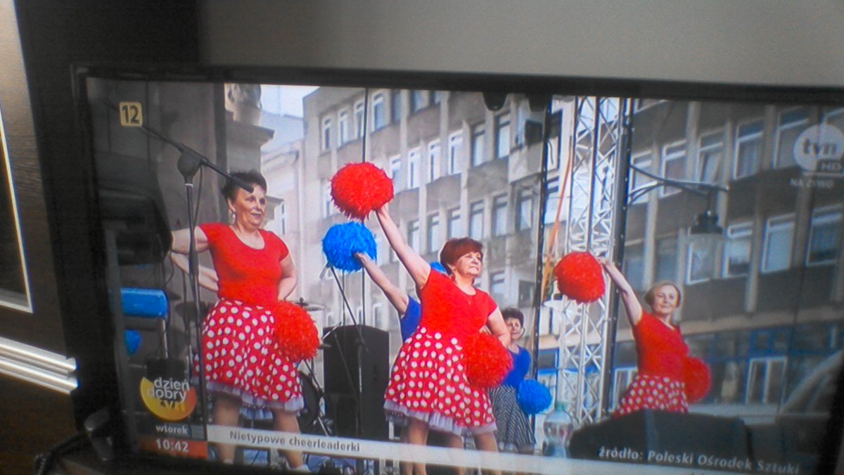 Ageless_Lily's tweet photo. Good Morning, twitter! 😃
- Did u know that we have a group of Cheerleaders aged 60+ in Poland? :)
( well, now u know!  ^_~ ) https://t.co/FfPawWErlM