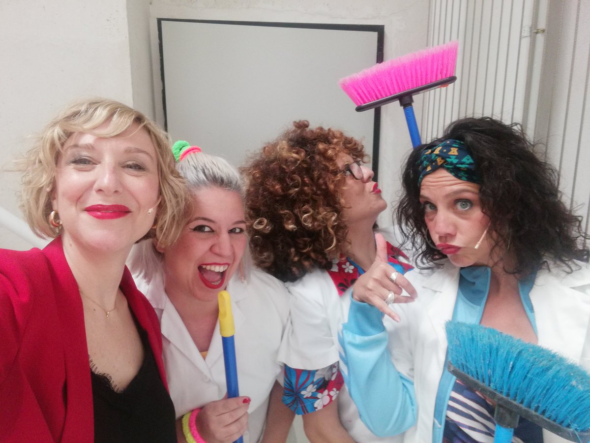 Siempre es un placer participar en las actividades de #emprendimiento de <a href="/ZGZActiva/">Zaragoza Activa</a> del <a href="/zaragoza_es/">AyuntamientoZaragoza</a>. Hoy toca la #IXEdición del #SemilleroFair con diez proyectos presentados y un premio a la mejor proyección #conductoraEventos. Todo ello amenizado por las #Antigogós