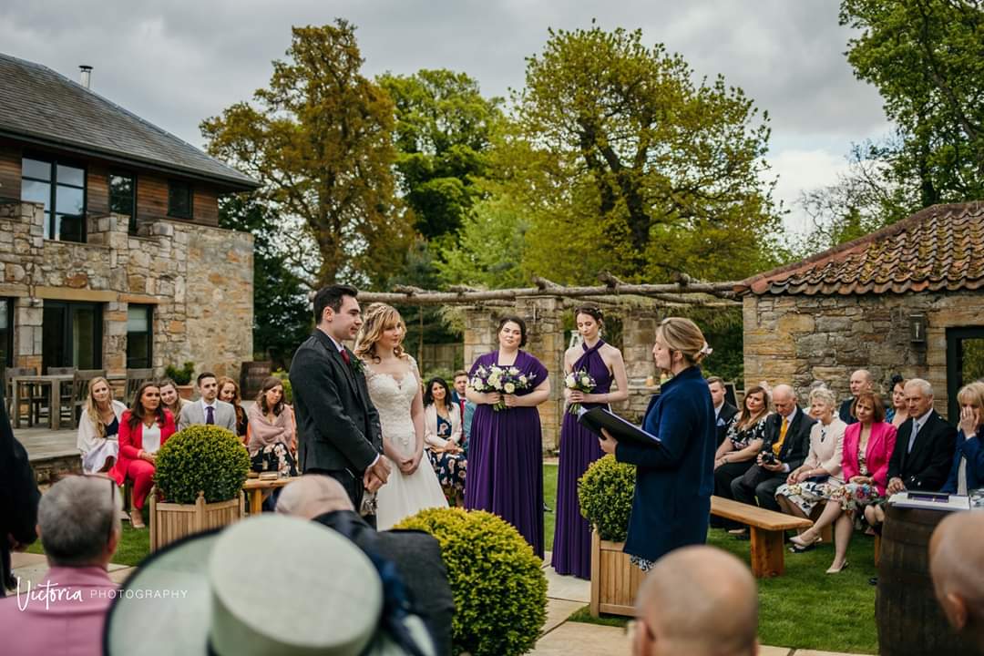 HumanistLucy's tweet photo. Wow love professional photos 😍 @FuzeCeremonies @CelebrantCareer https://t.co/KUMqF1Nodk