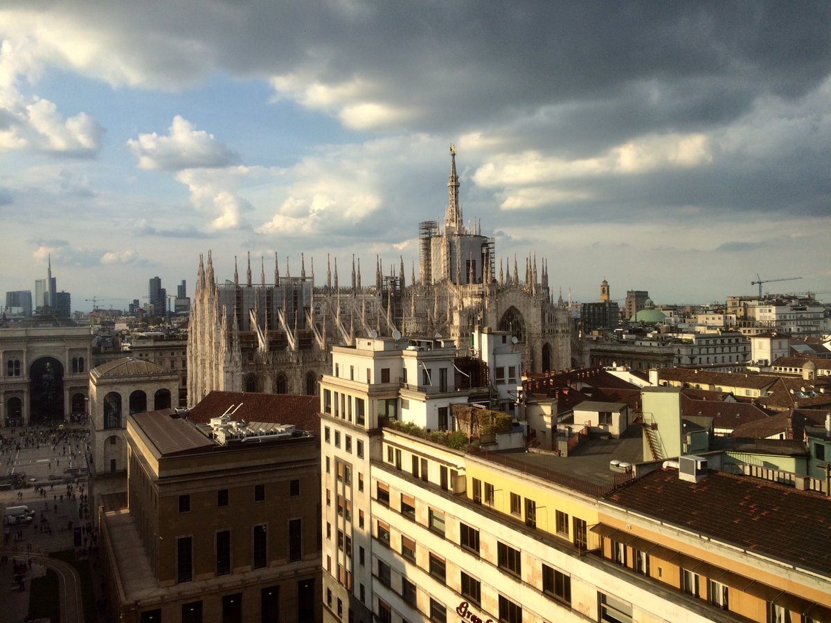 ScaIeIT's tweet photo. #ScaleIT2019. Thank you to all our community of alumni #scaleups, corporate partners &amp; funds for taking part to our second Community Meetup in the amazing setting of the Milan’s office of our partner @BadenochClarkIT 
@ScaleIT @lfranktwit @AlessandraOrs12 @LeonardoVezzati https://t.co/k1gT8ETRXz