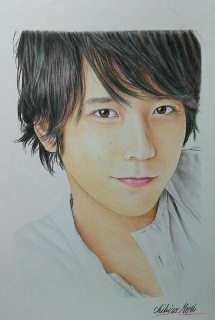 描いた色鉛筆画です。 嵐の、二宮和也くん。 色鉛筆画です。A4ケント紙
